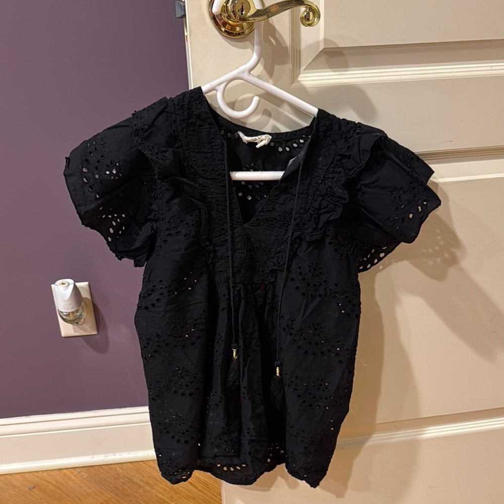 Nicole miller ruffled eyelet shirt